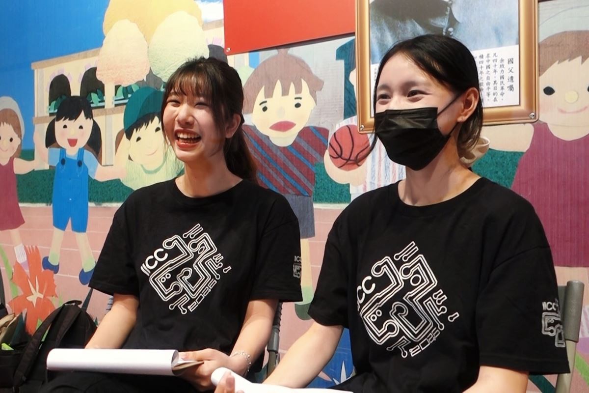 大學一年級的洪鈺瑄、吳宜恩首次出題，在巡場裁判工作中，看到隊伍多樣化的解題想法感到驚喜