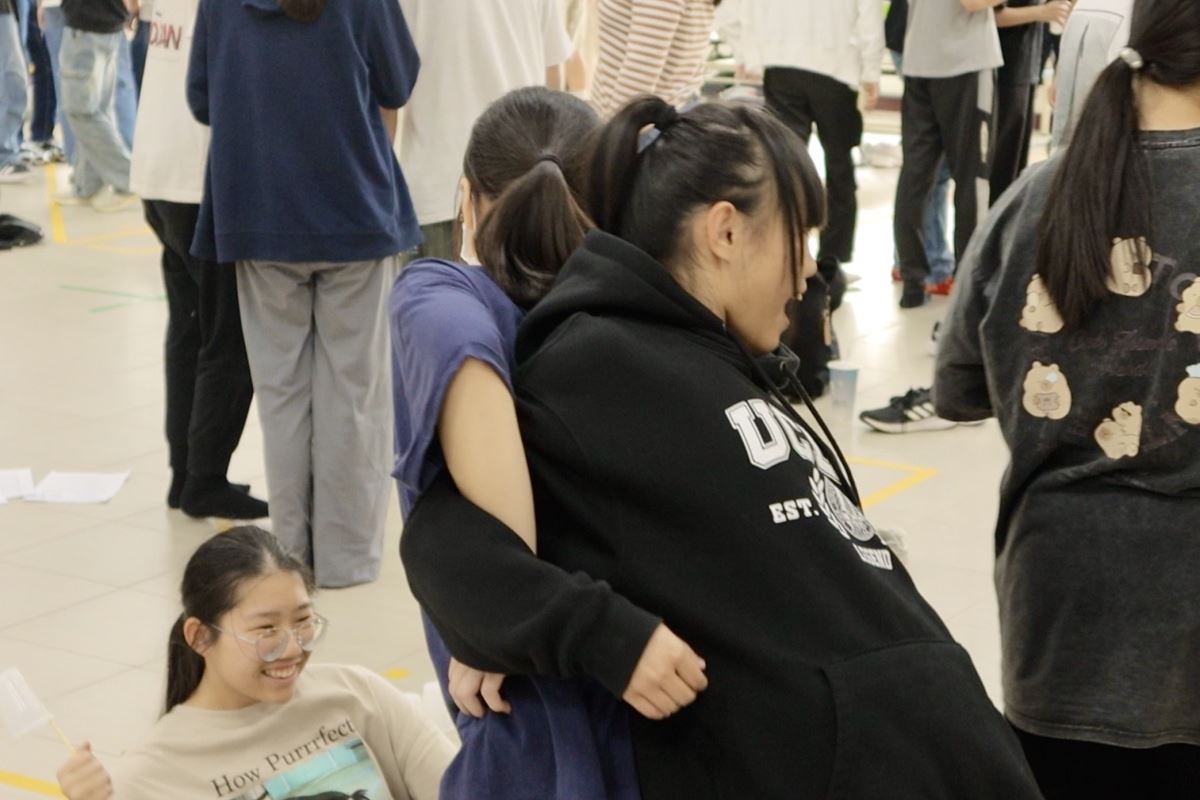 「呱」小隊在體其題製作時間努力練習