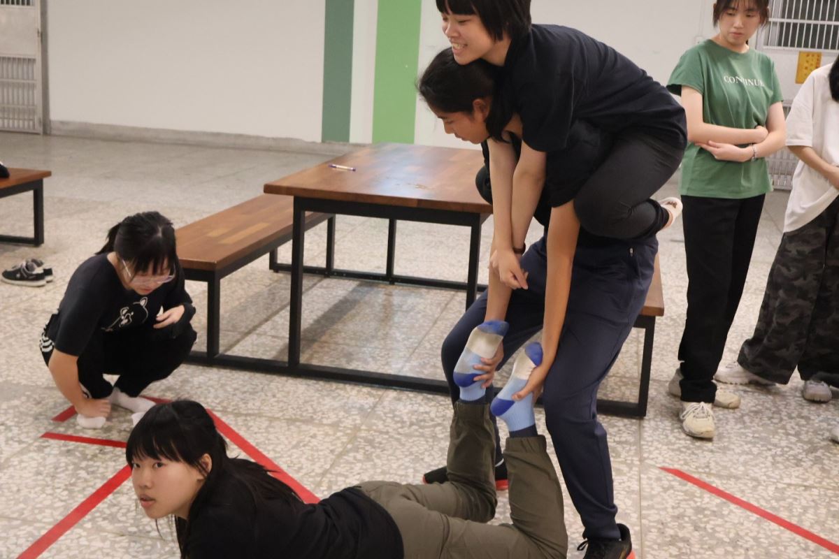 「一群π郎」選擇降低動作難度以增加穩定度與施力空間